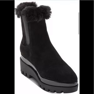 DKNY BAC WEDGE BOOTIE SIZE 7
